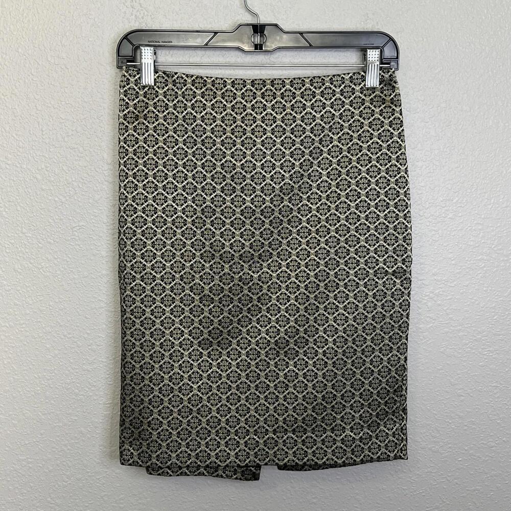 Ann Taylor Medallion Print Pencil Skirt Gold/Black Size 2P